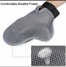Load image into Gallery viewer, Dog Grooming Glove