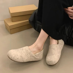 Women's Warm Fur Shoes with Velvet and Thick Bottom Lamb Hair