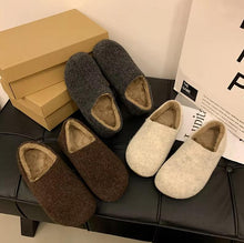 Load image into Gallery viewer, Women&#39;s Warm Fur Shoes with Velvet and Thick Bottom Lamb Hair