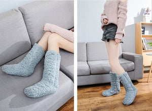 Plush and thick insulation floor socks