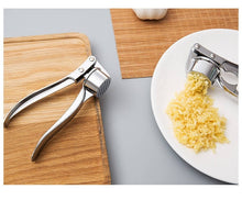 Load image into Gallery viewer, Gadget Kitchen Garlic Press Garlic Crusher Cutter