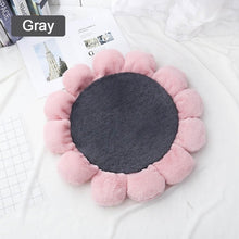 Load image into Gallery viewer, Warm Pet Bed Cute Flower Shape Cushion for Cats Dogs